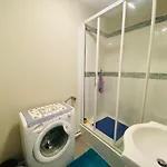 L'escadrille Apartment *